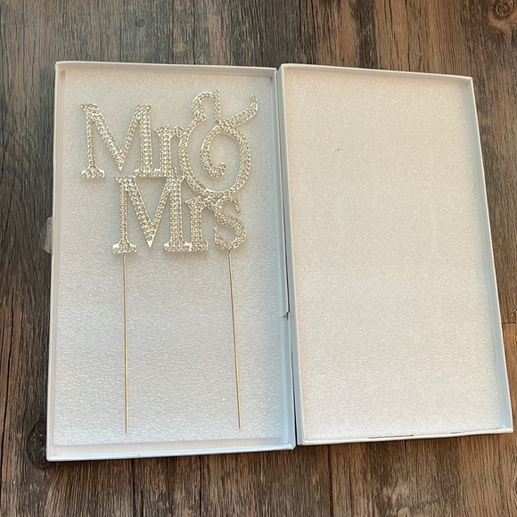 NEW Rhinestone Wedding Cake Topper Mr & Mrs Cake Topper Dessert Topper Decor - Picture 6 of 7
